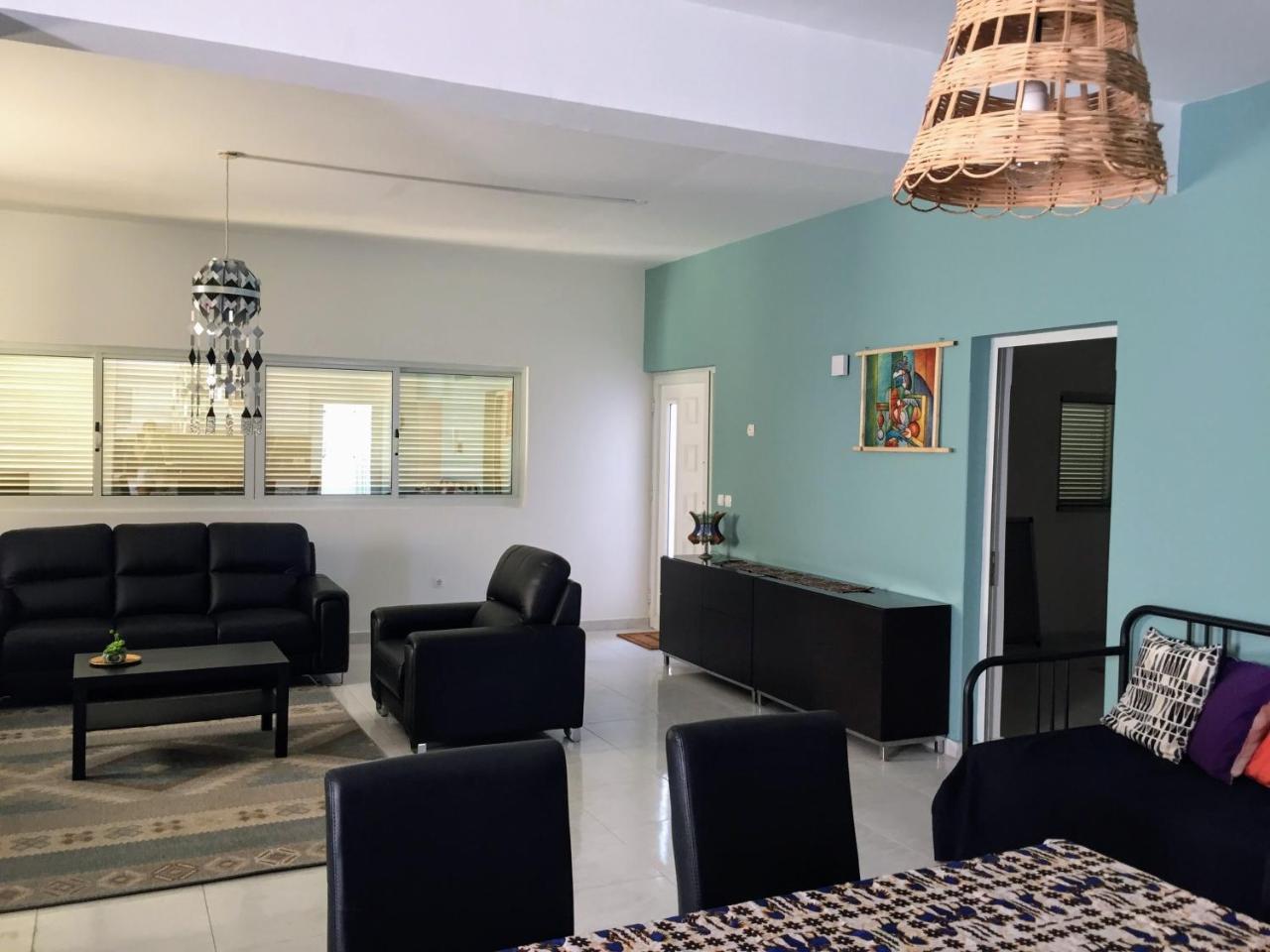 Casa Namaste Bed & Breakfast/Appartement Praia Esterno foto